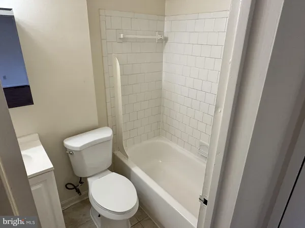 $260,000 | 9636 Hagel Circle, Unit 27/E, Lorton, VA 22079