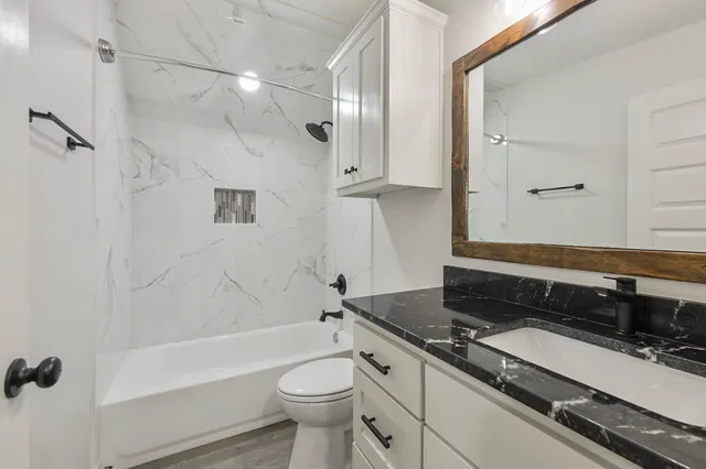 $649,900 | 11027 Oak Lake Road, Bryan, TX 77808