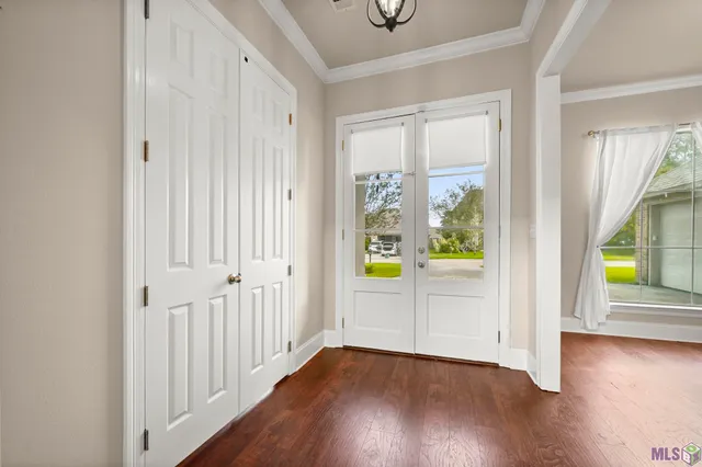 $337,000 | 11372 Pleasant Knoll Drive, Denham Springs, LA 70726