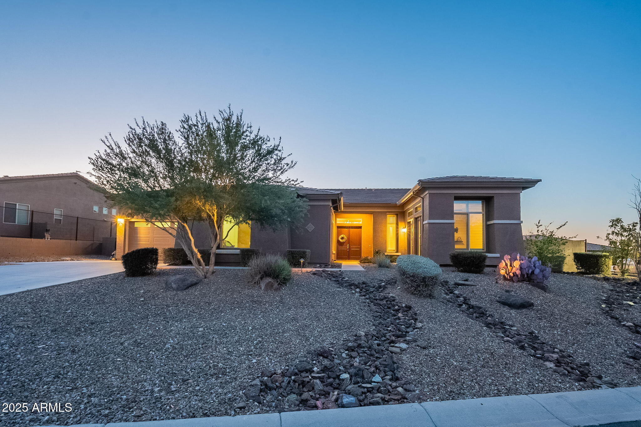 a view of house with backyard and porch