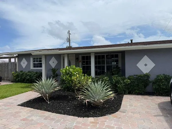 $549,995 | 1520 Northeast 35th Street, Unit 1520, Pompano Beach, FL 33064