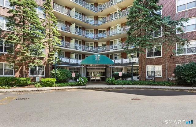 $227,000 | 71 Strawberry Hill Avenue, Unit 515, Stamford, CT 06902