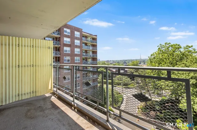 $227,000 | 71 Strawberry Hill Avenue, Unit 515, Stamford, CT 06902