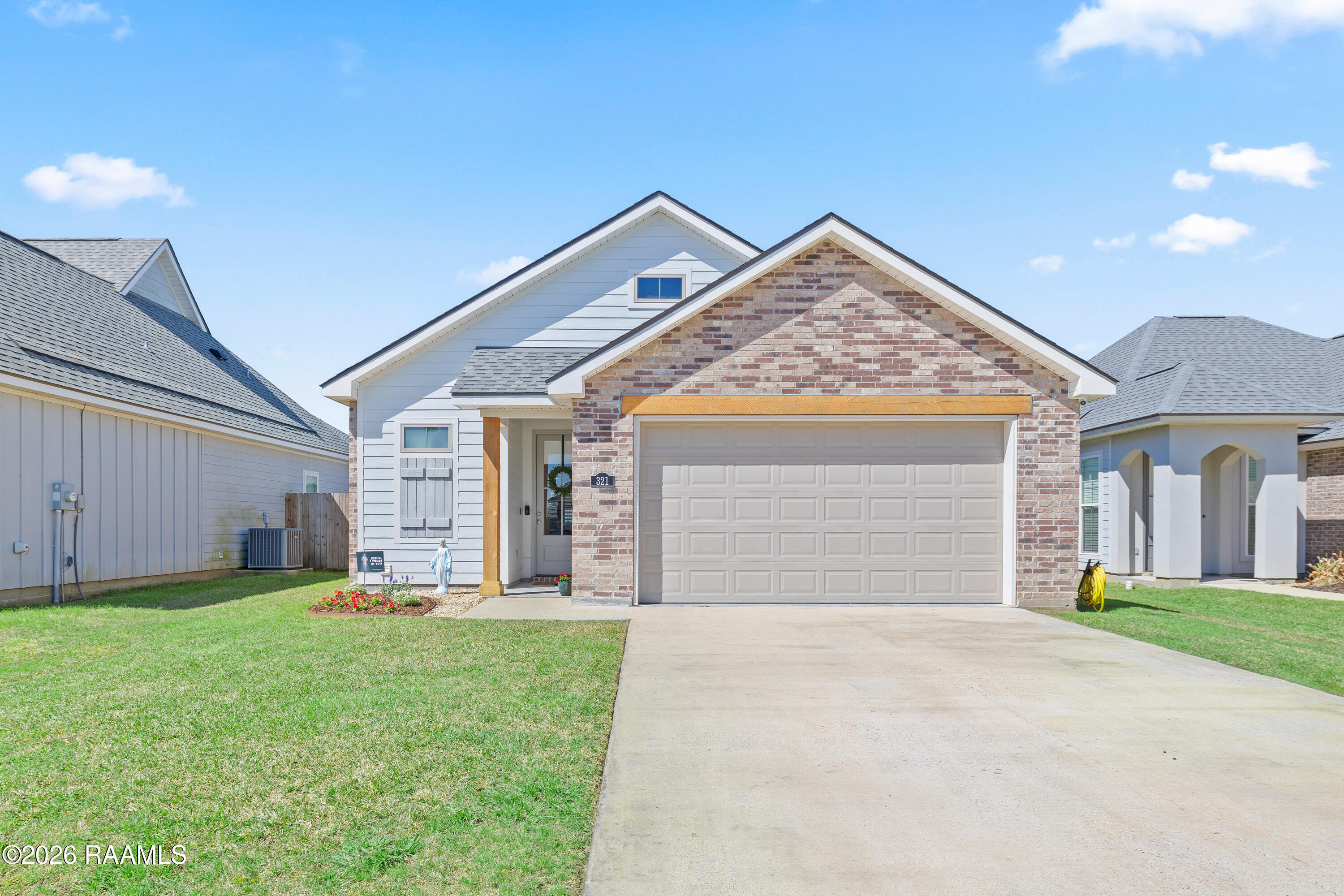 321 Adry Lane Youngsville, LA 70592 - Photo 1 of 20 321 Adry Ln Youngsville-1