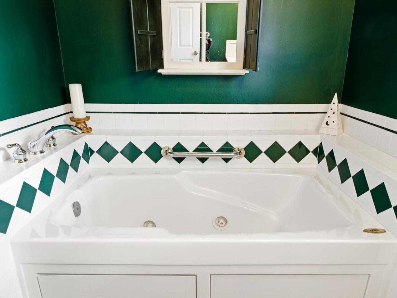 119 Union Street Port Austin, MI 48467 - Photo 24 of 38 Primary Upstairs bath