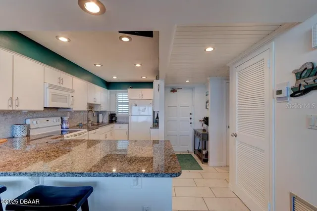 a view of a terrace view