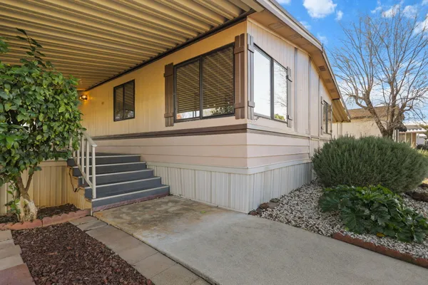 $129,999 | 20350 Hole In 1 Drive, Unit 170, Redding, CA 96002
