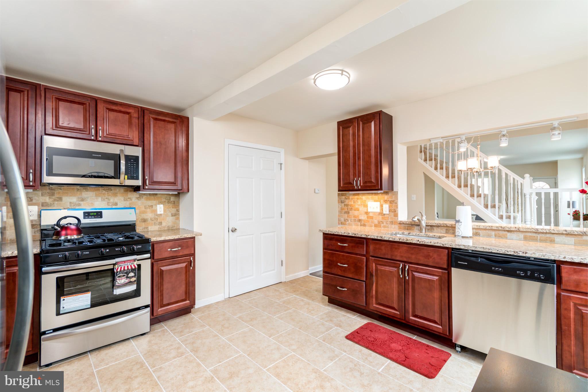 3626 Hineline Road Baltimore, MD 21229 - Photo 3 of 20 All-New Kitchen