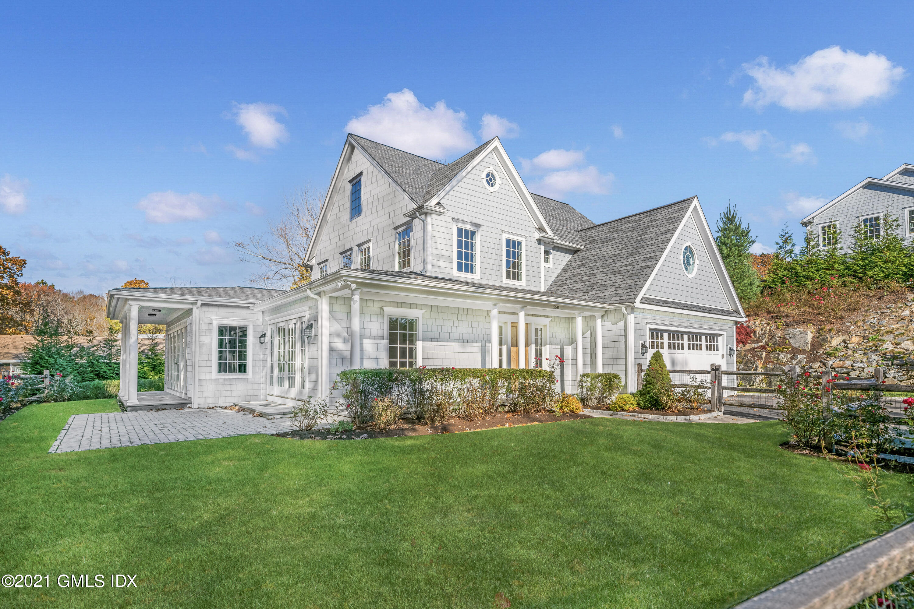 front view of house with a yard