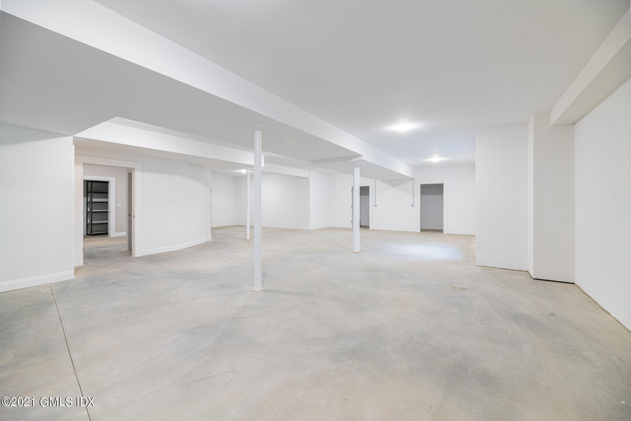 550 River Road Cos Cob, CT 06807 - Photo 26 of 33 a view of empty room