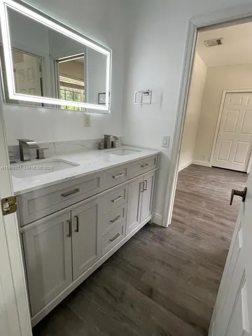 $6,990 | 1971 Harbor View Circle, Unit 1971, Weston, FL 33327