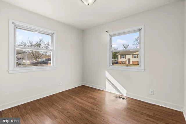 $560,000 | 604 South Birch Street, Sterling, VA 20164