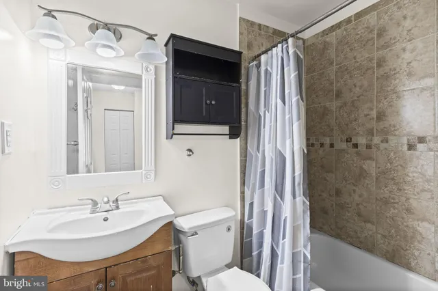 $560,000 | 604 South Birch Street, Sterling, VA 20164