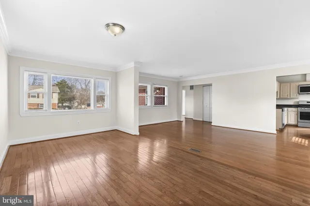 $560,000 | 604 South Birch Street, Sterling, VA 20164