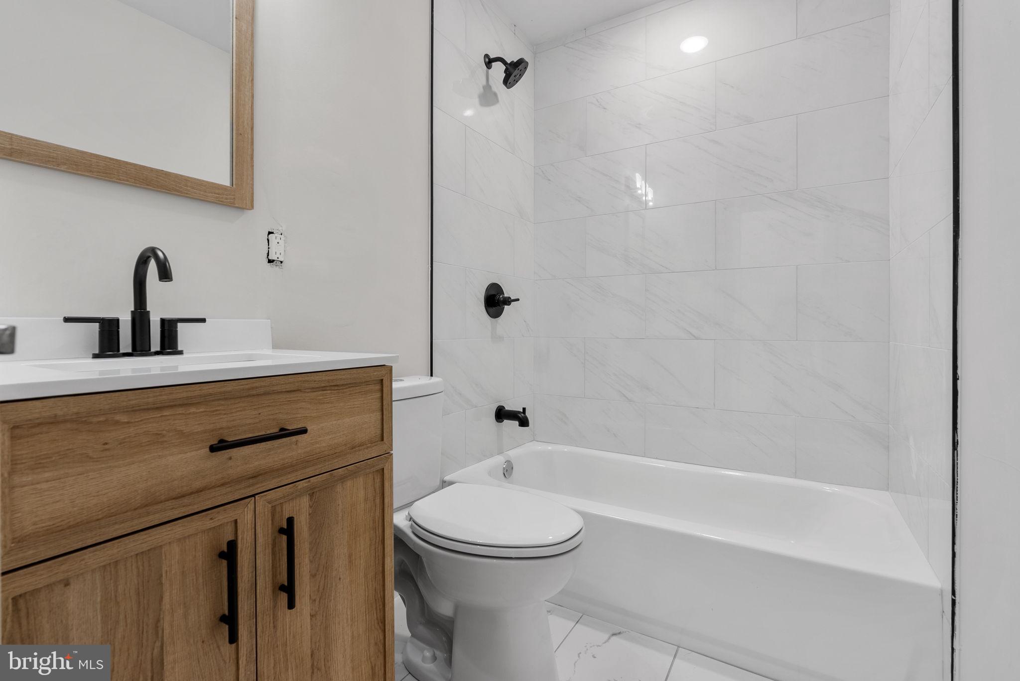 2801 Winton Street, Unit A Philadelphia, PA 19145 - Photo 14 of 23