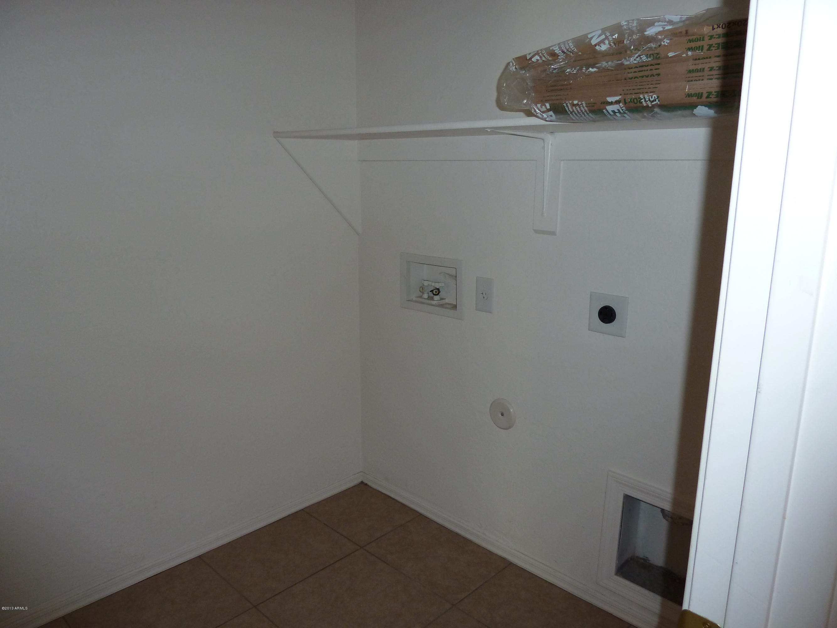 9938 West Heber Road Tolleson, AZ 85353 - Photo 6 of 17 Laundry Room