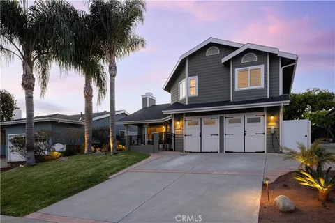 $2,645,000 | 132 Esplanade, San Clemente, CA 92672