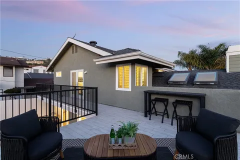 $2,645,000 | 132 Esplanade, San Clemente, CA 92672