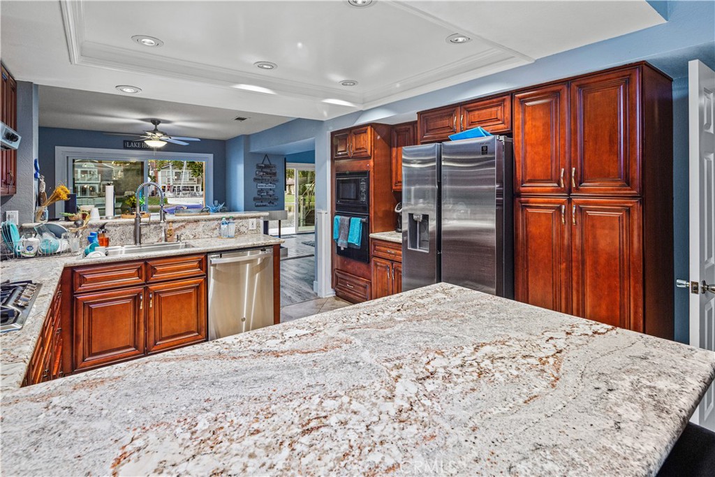 22849 Ridge Rte Lane Lake Forest, CA 92630 - Photo 18 of 44 Gallery Image 18