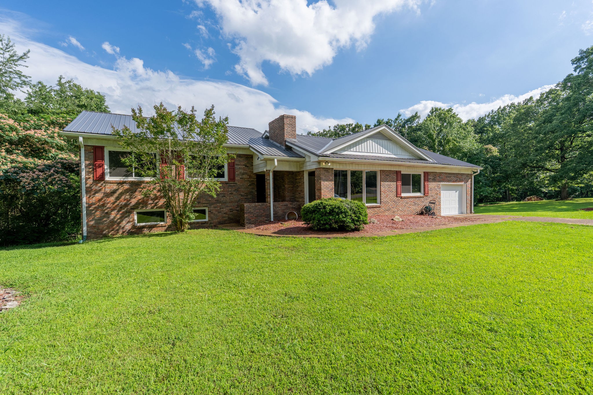 159 Mindy Road Waynesboro, TN 38485 - Photo 4 of 51