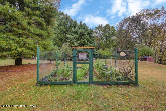 a view of a outdoor space