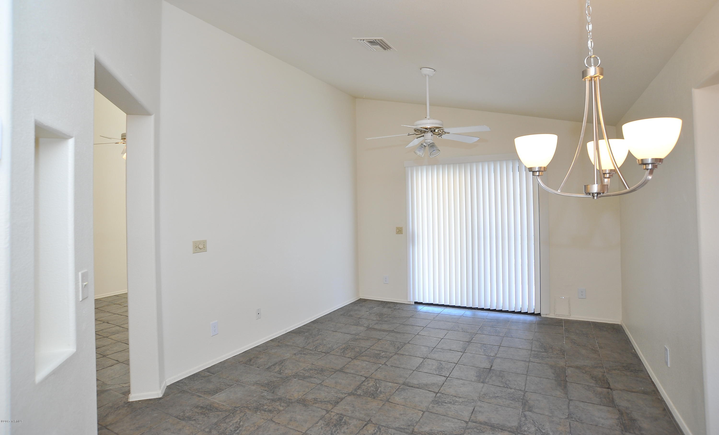 8206 East Mesquite Ridge Circle Tucson, AZ 85710 - Photo 14 of 42