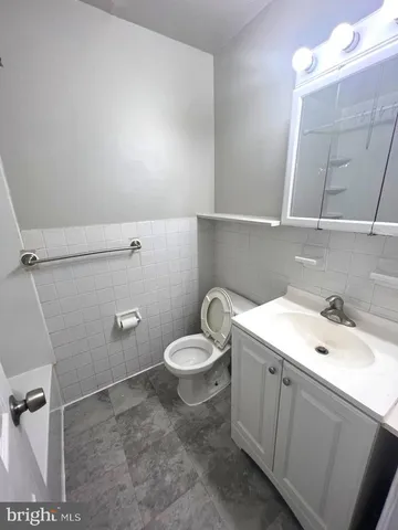 $1,500 | 371 Avon Street, Unit 2, Philadelphia, PA 19116