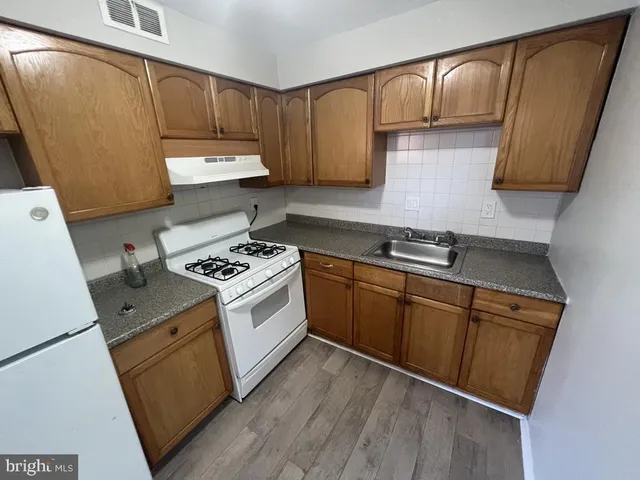 $1,500 | 371 Avon Street, Unit 2, Philadelphia, PA 19116