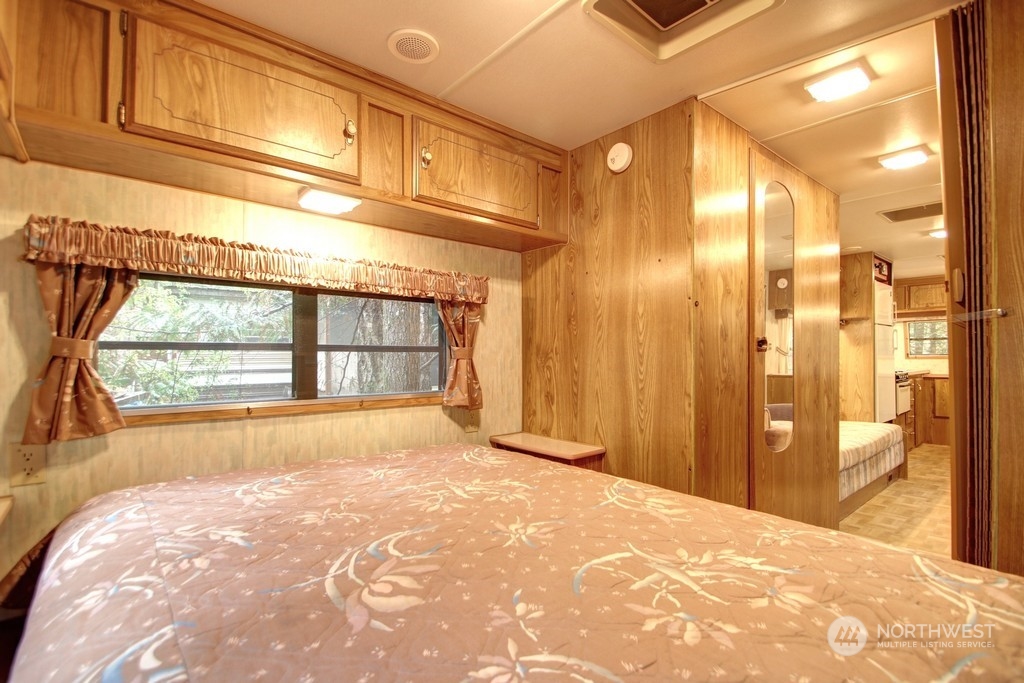 90-2 Wilderness Way Maple Falls, WA 98266 - Photo 8 of 39 a view of a hallway