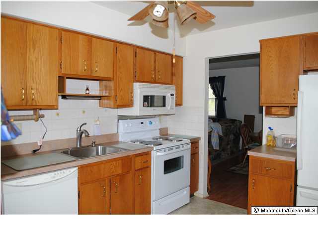 41 Augusta Road Whiting, NJ 08759 - Photo 8 of 22 Additional Photo