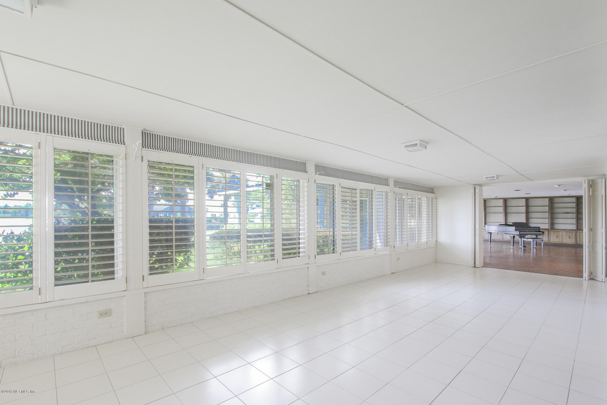 525 Lake Road Ponte Vedra Beach, FL 32082 - Photo 9 of 29 525 Lake Rd Int - WebSized-8