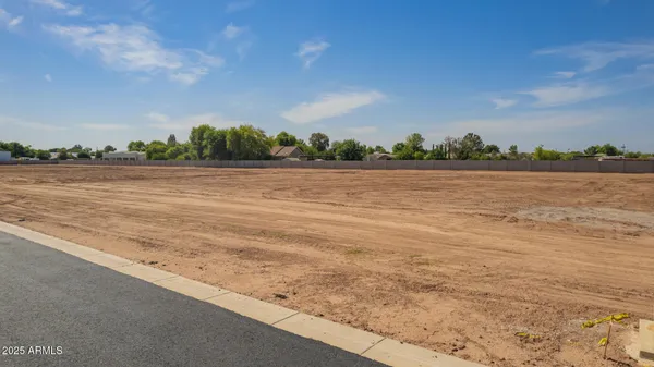 $799,900 | 737 East Loma Vista Street, Unit 12, Gilbert, AZ 85295