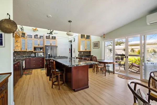 $1,899,000 | 589 Iana Street, Kailua, HI 96734