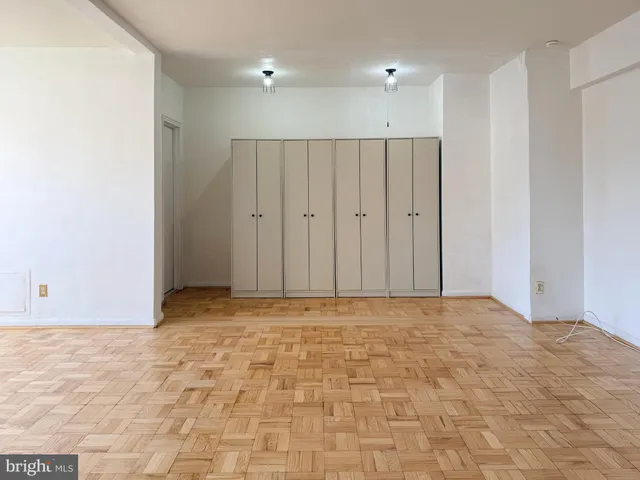 $2,500 | 2500 Q Street Northwest, Unit 529, Washington, DC 20007