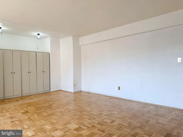 $2,500 | 2500 Q Street Northwest, Unit 529, Washington, DC 20007