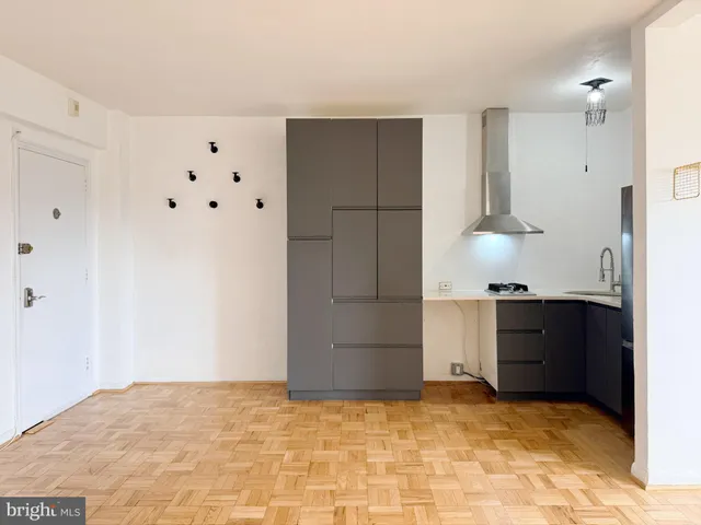 $2,500 | 2500 Q Street Northwest, Unit 529, Washington, DC 20007