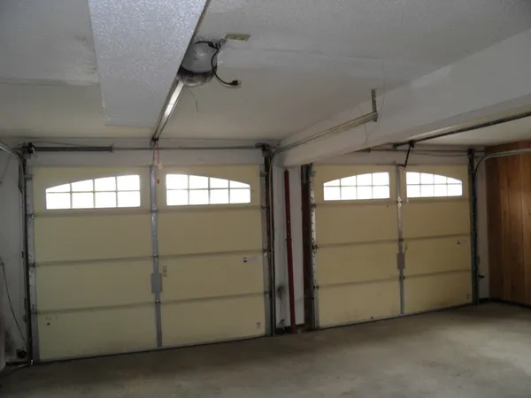 a view of a garage