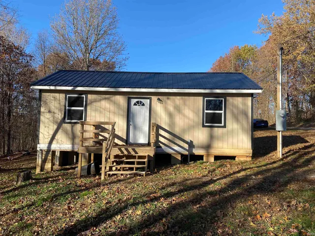 $175,000 | 1681 Pumphouse Road, Mitchell, IN 47446