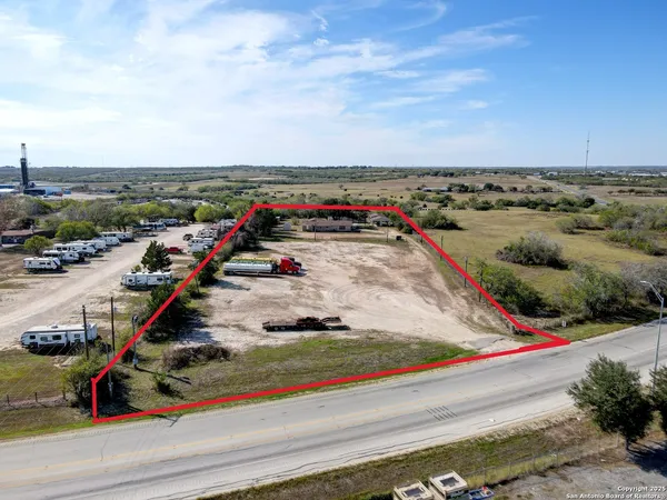 $350,000 | 298 Highway 239, Kenedy, TX 78119