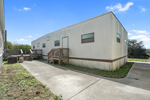 $450,000 | 298 Highway 239, Kenedy, TX 78119