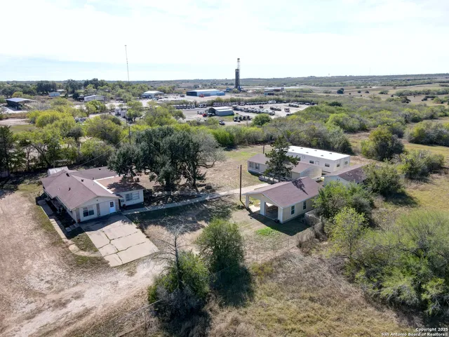 $450,000 | 298 Highway 239, Kenedy, TX 78119