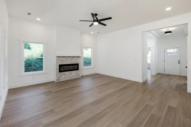 $299,999 | 506 Vault Way, Roebuck, SC 29376