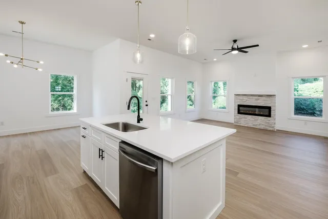 $299,999 | 506 Vault Way, Roebuck, SC 29376