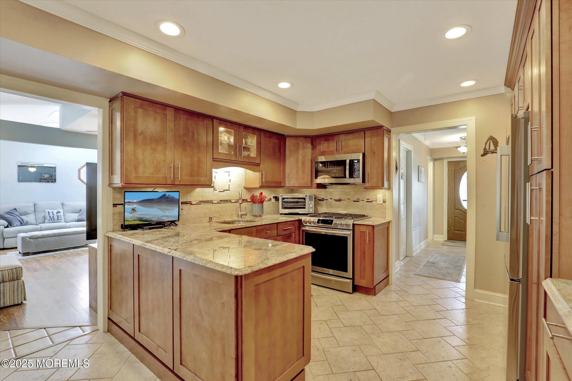 58 Yellowstone Lane Howell, NJ 07731 - Photo 16 of 44 44-Kitchen