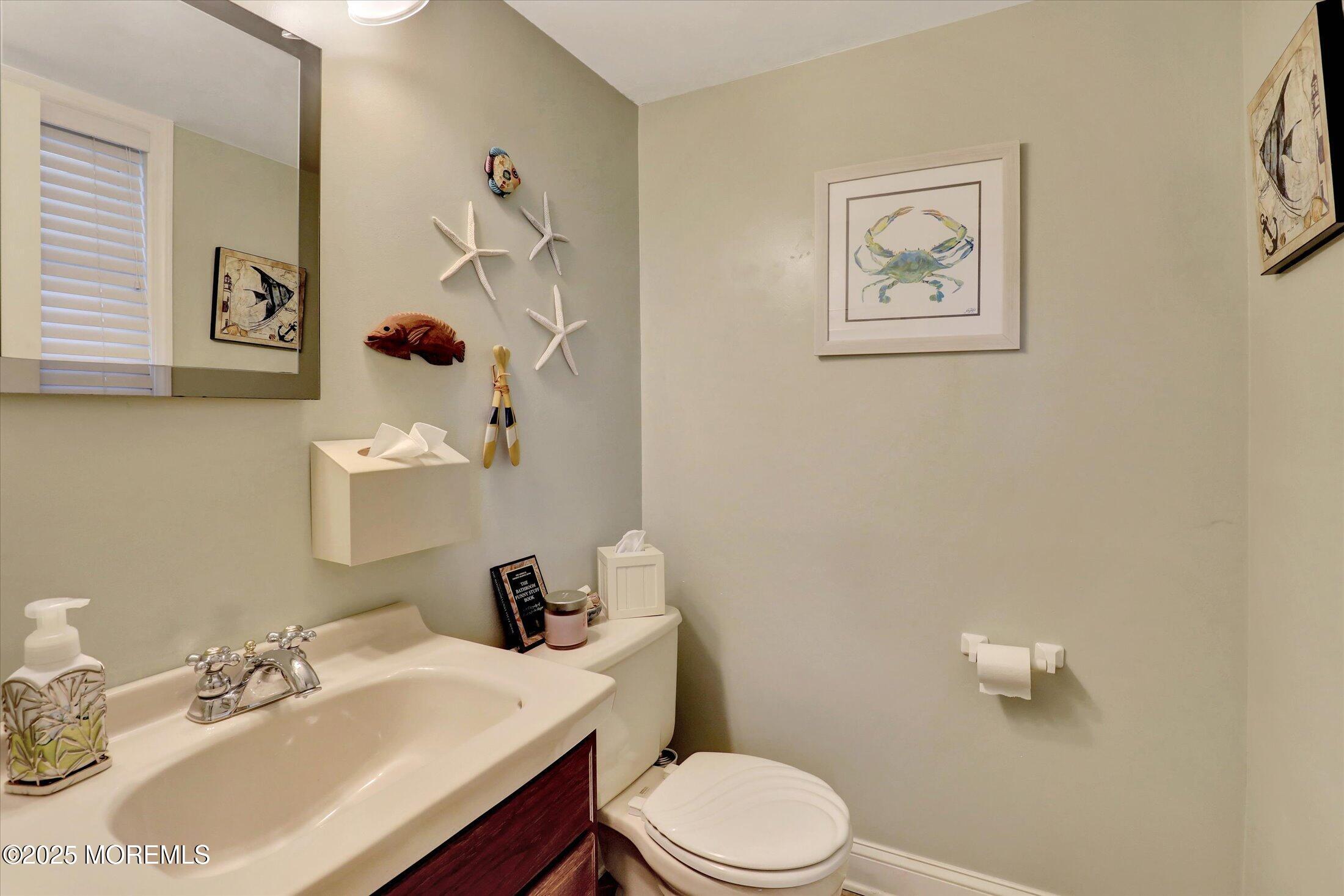 58 Yellowstone Lane Howell, NJ 07731 - Photo 23 of 44 22-Bathroom