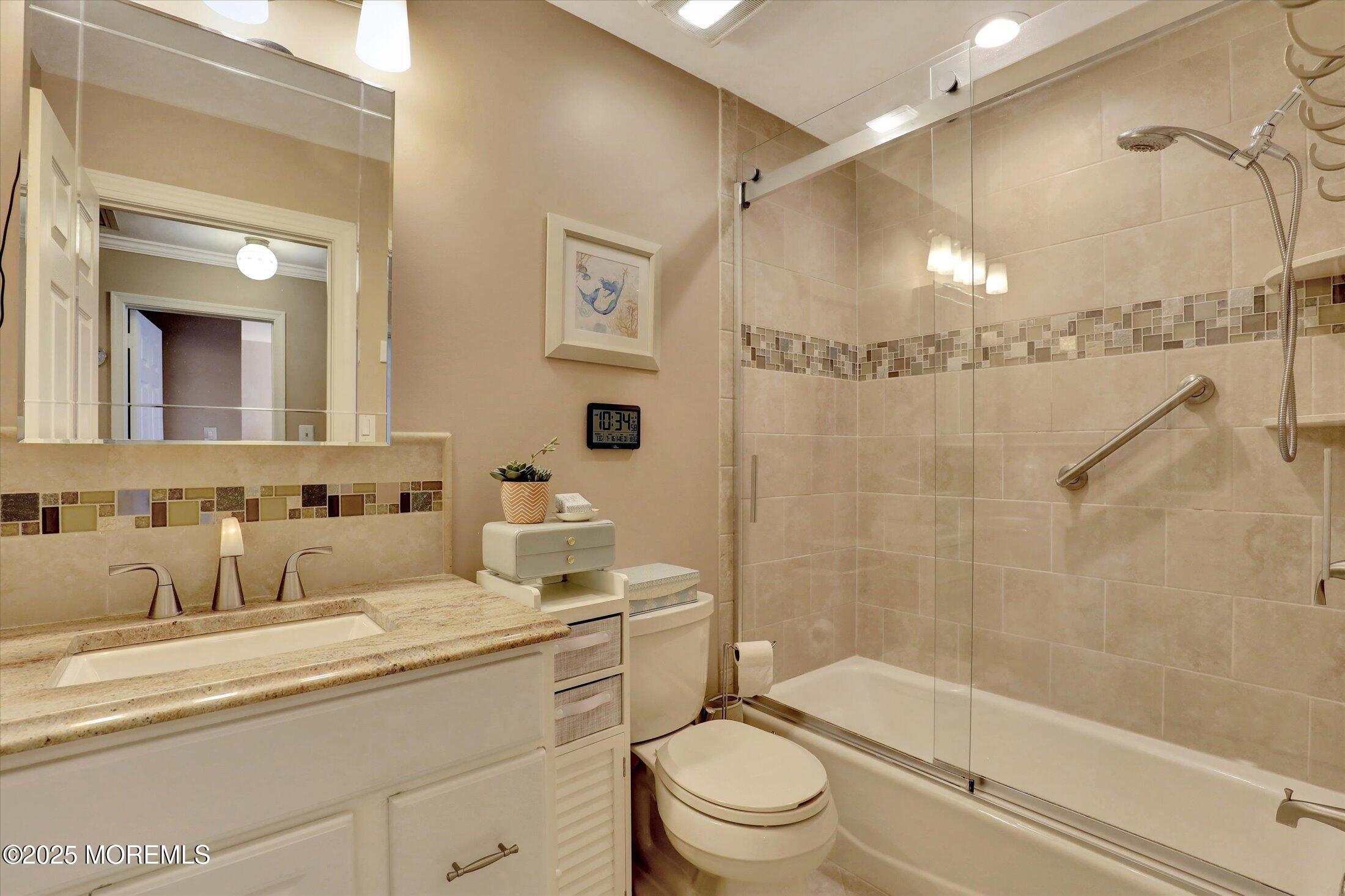 58 Yellowstone Lane Howell, NJ 07731 - Photo 32 of 44 31-Bathroom