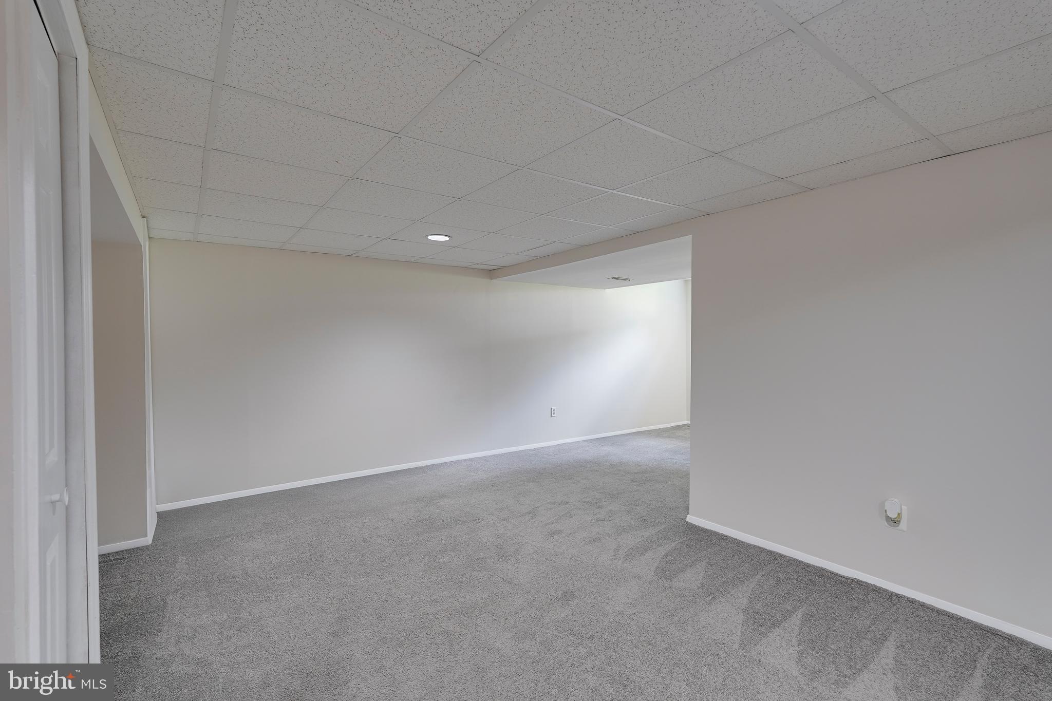 701 Stratford Manor Terrace Silver Spring, MD 20905 - Photo 32 of 43 a view of an empty room