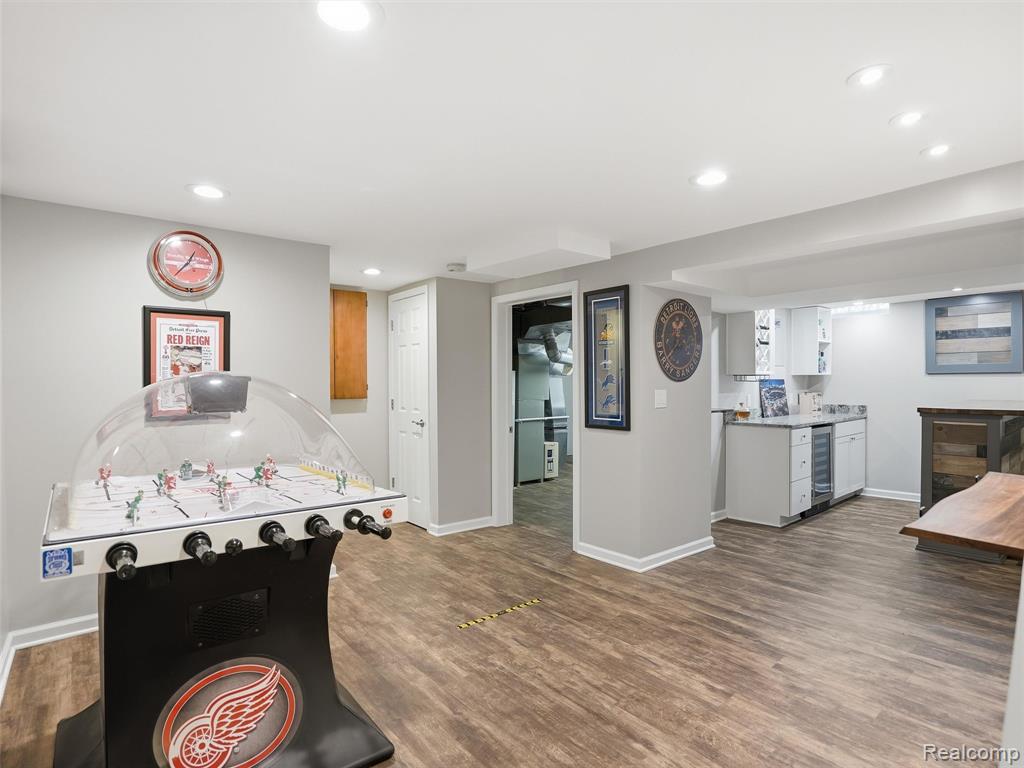 42902 Saxony Road Canton, MI 48187 - Photo 36 of 54 Gallery Image 36