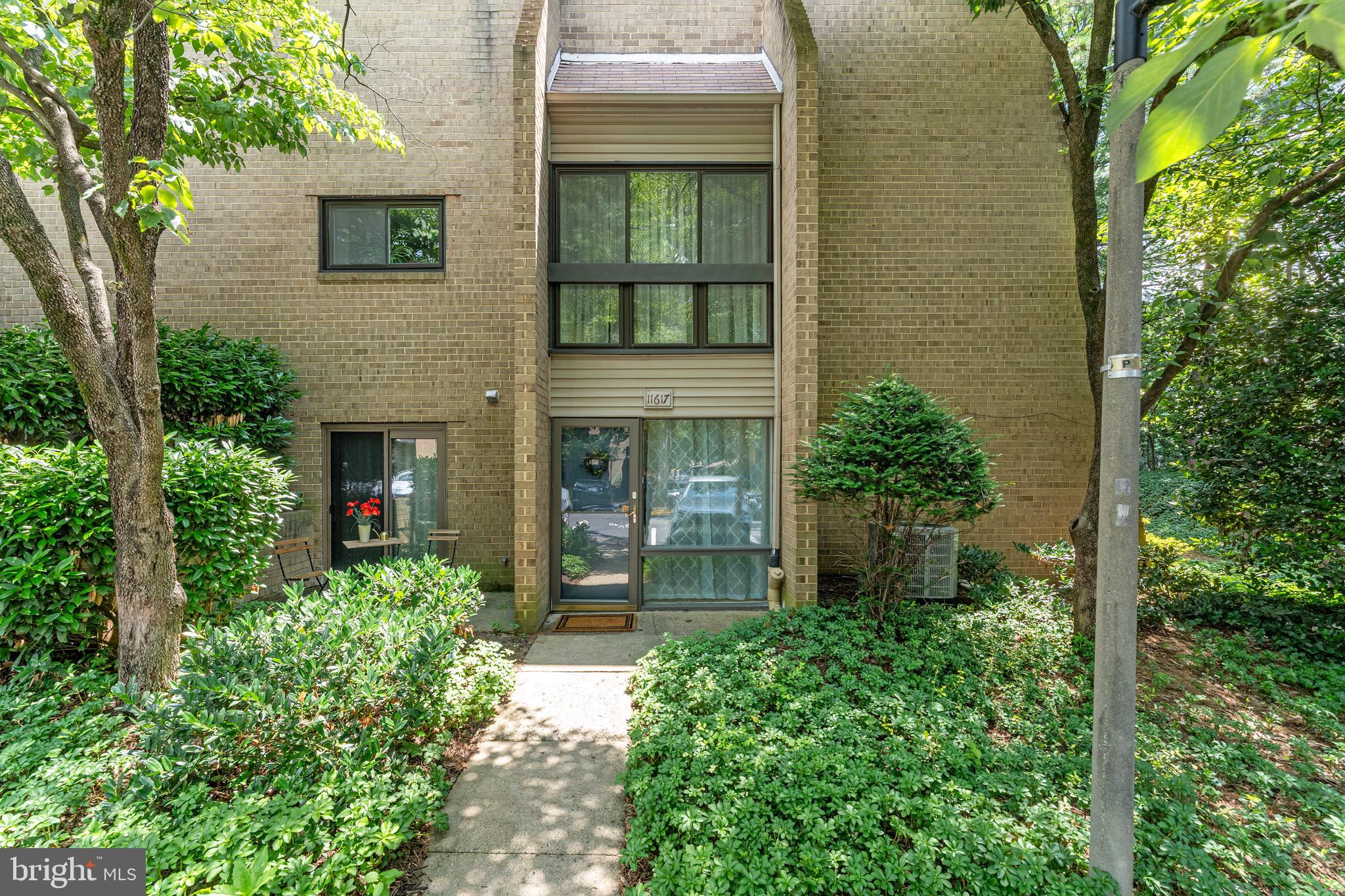 11617 Windbluff Court, Unit 9B Reston, VA 20191 - Photo 2 of 46 11617 WINDBLUFF CT #9B