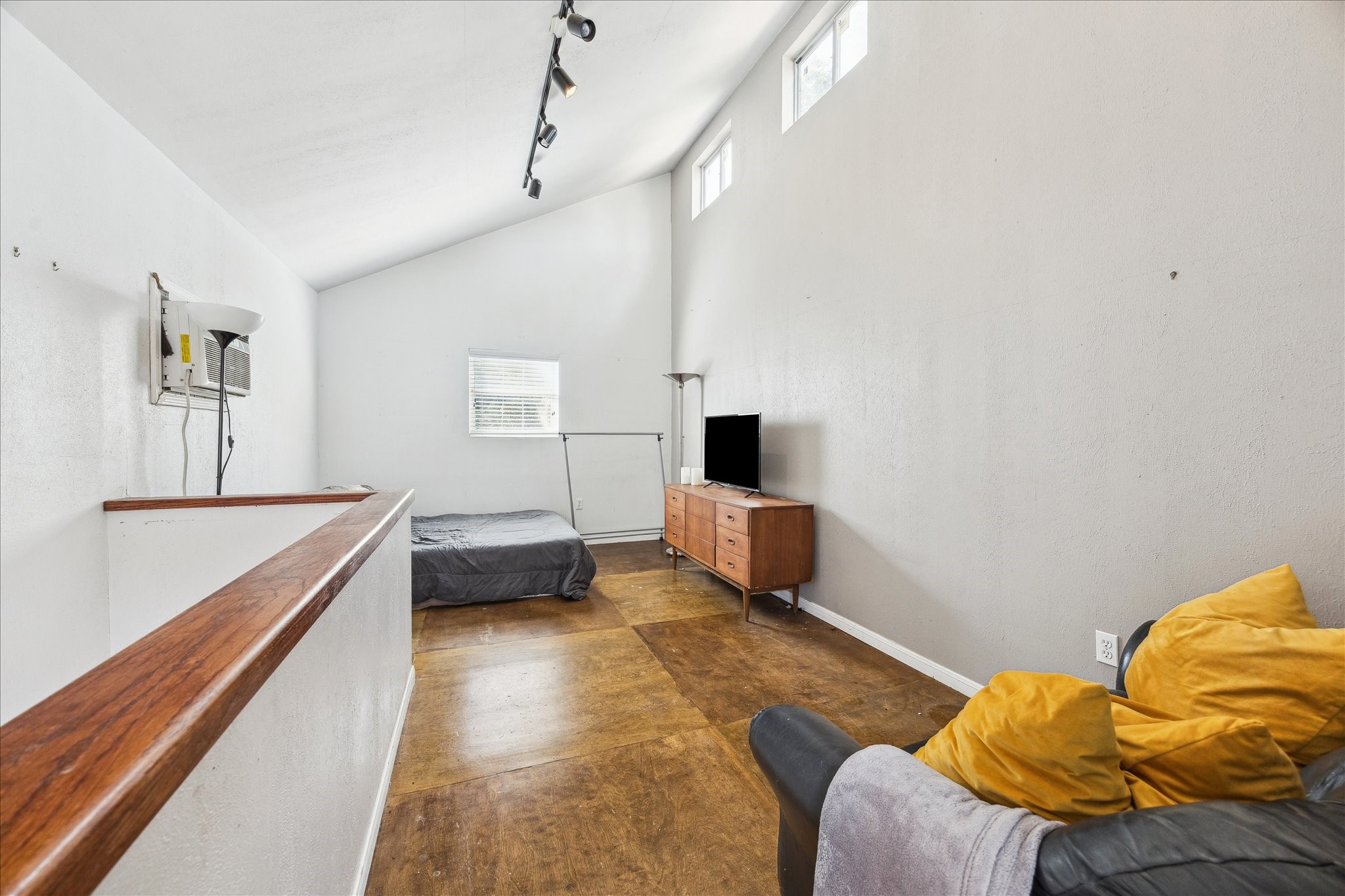 10102 Knoboak Drive Houston, TX 77080 - Photo 28 of 39 a bedroom with a bed and a couch